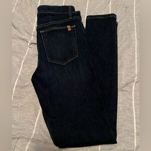 EUC Joe’s Jeans.  Size 26.